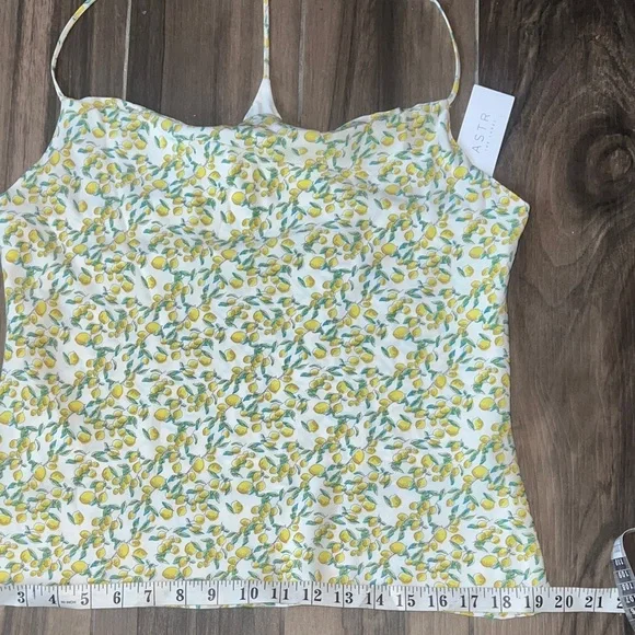 NWT ASTR The Label Cowl Neck
Tank Top Lemon Drop Print Sz Medium 🍋Summer🍋 - Picture 7 of 16
